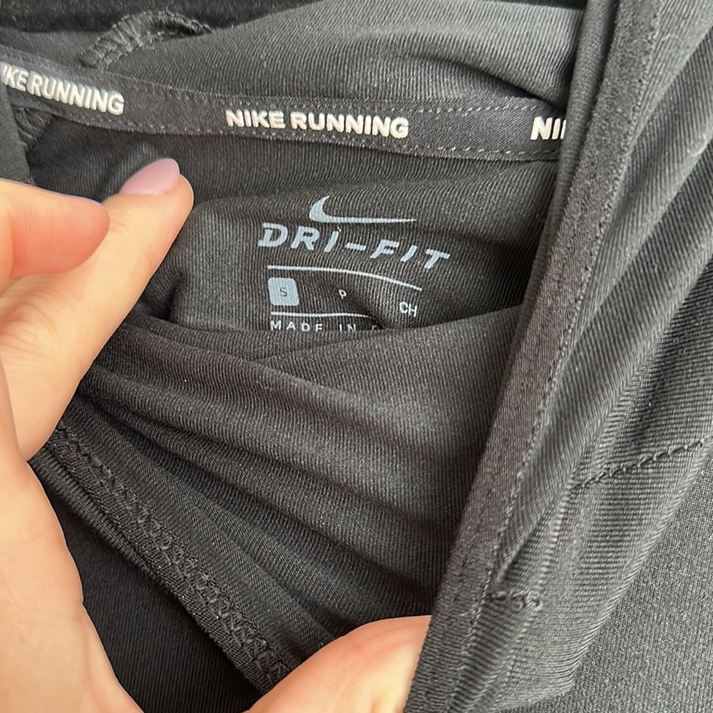Nike Running Pullover - image 4